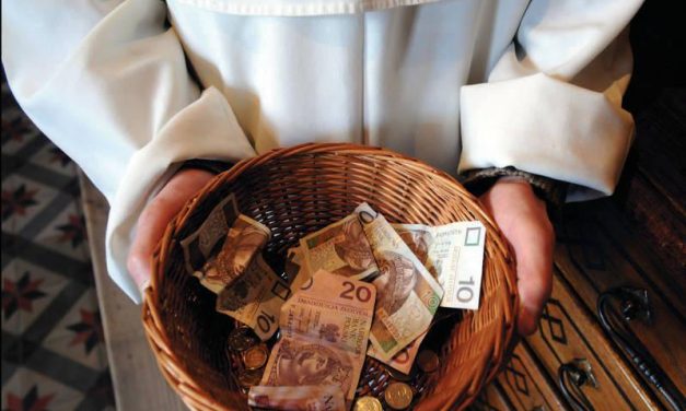 Kuria Diecezjalna w Rzeszowie ogłasza zakaz organizowania ofiar „kolędowych” i podtrzymuje dyspensę