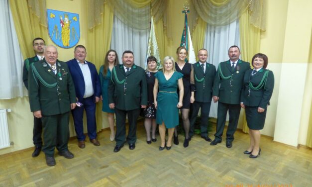 Uroczystość 75-lecia działalności Koła Łowieckiego „GRABINA” w Bieczu. Rozdano medale i odznaczenia